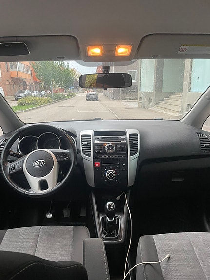 Kia Venga 6 of 8