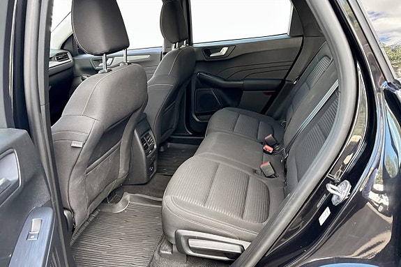 Ford Kuga 8 of 9