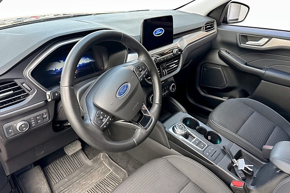 Ford Kuga 5 of 9