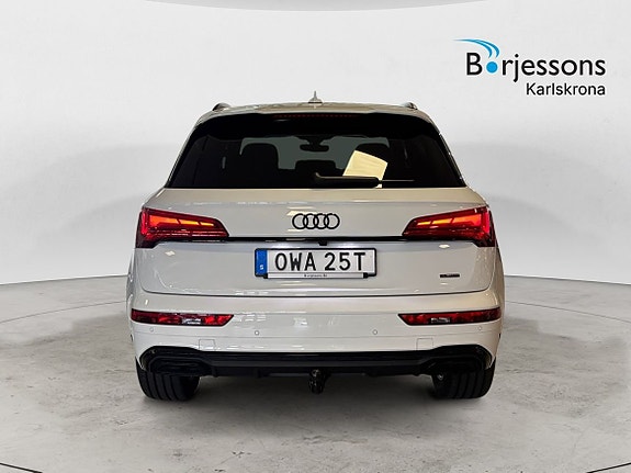Audi Q5 4 of 12