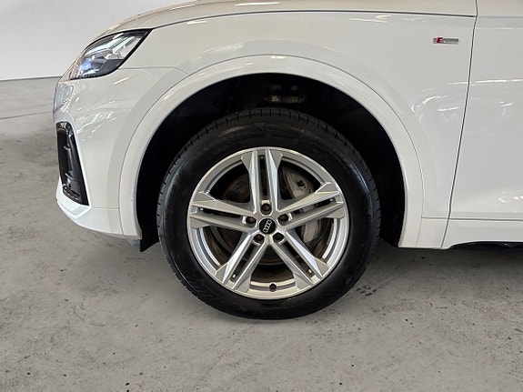 Audi Q5 6 of 12