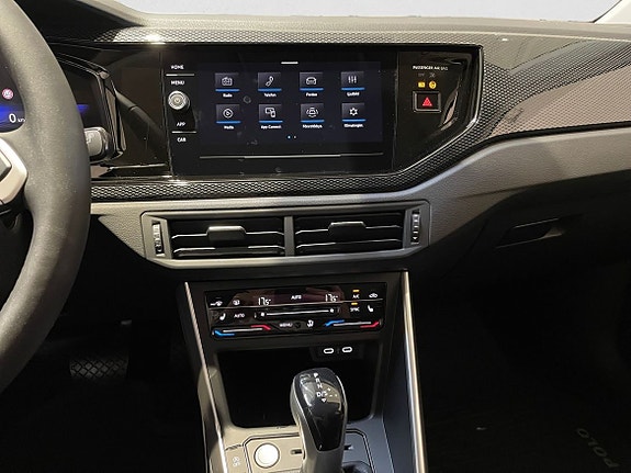 Volkswagen Polo 12 of 19