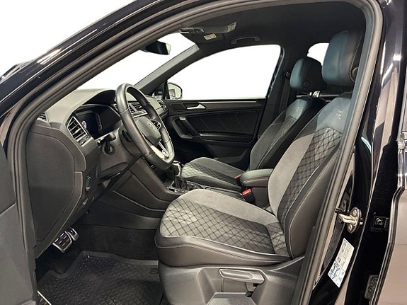 Volkswagen Tiguan 9 of 25