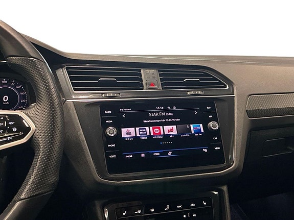 Volkswagen Tiguan 12 of 25