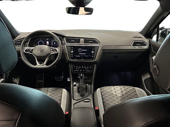 Volkswagen Tiguan 11 of 25