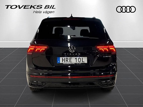 Volkswagen Tiguan 4 of 25