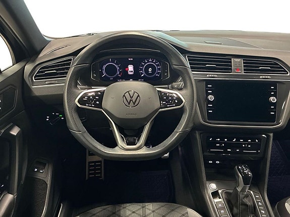 Volkswagen Tiguan 10 of 25