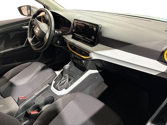 Seat Arona 12 of 23