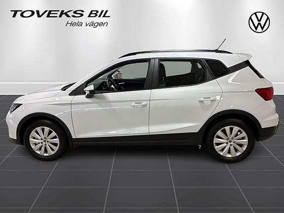 Seat Arona 8 of 23