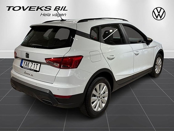 Seat Arona 5 of 23