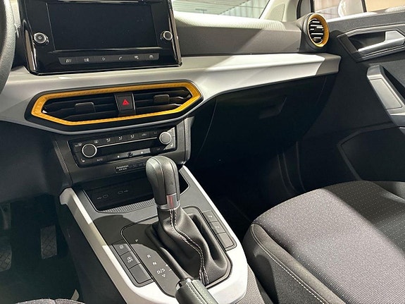 Seat Arona 13 of 23