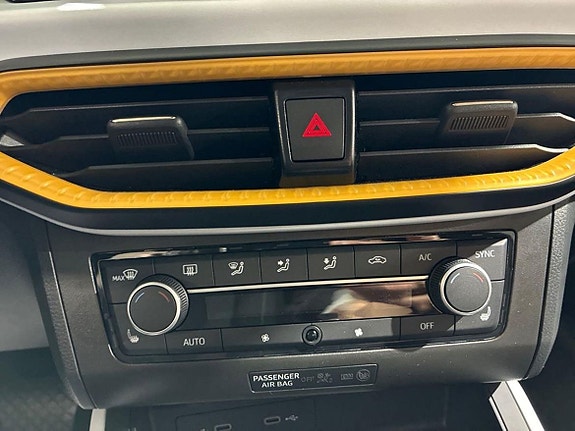 Seat Arona 16 of 23