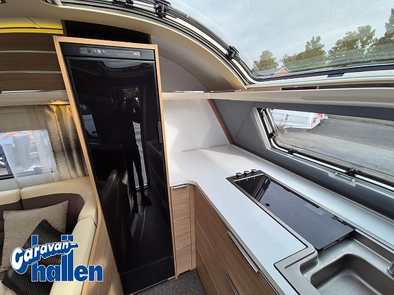Adria Adora 613 HT ( AC-bodel/ Mover) 6 of 27