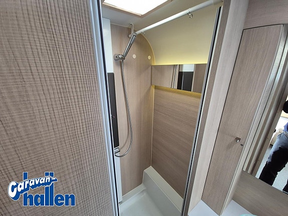 Adria Adora 613 HT ( AC-bodel/ Mover) 23 of 27