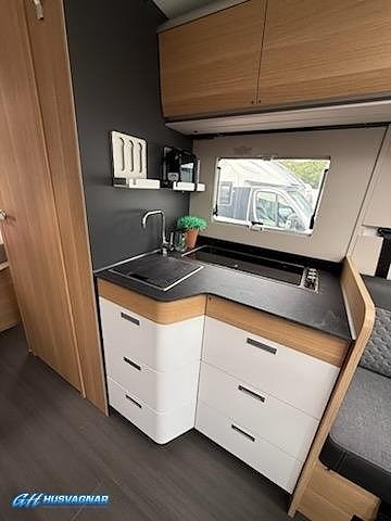 Adria Coral 670 DC*AC* 7 of 14