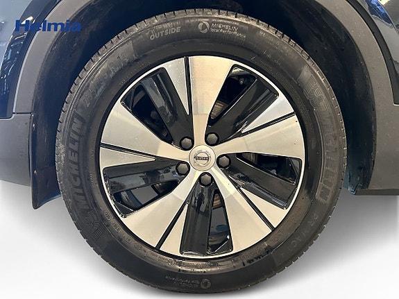 Volvo XC40 14 of 15