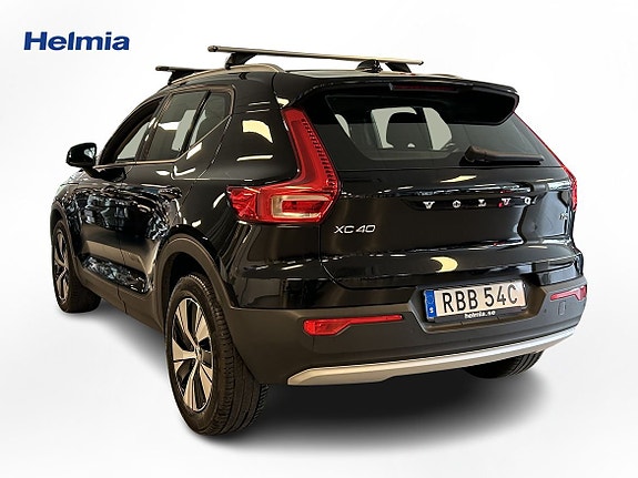 Volvo XC40 3 of 15