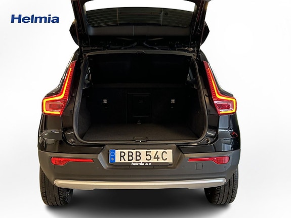 Volvo XC40 13 of 15