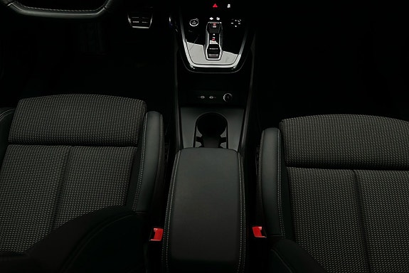 Audi Q4 e-tron 9 of 23