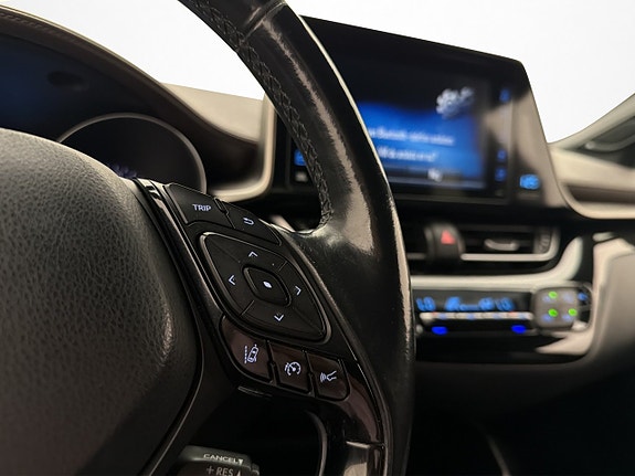 Toyota C-HR 17 of 30