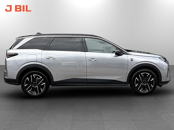 Peugeot 5008 16 of 19