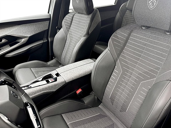 Peugeot 5008 5 of 19