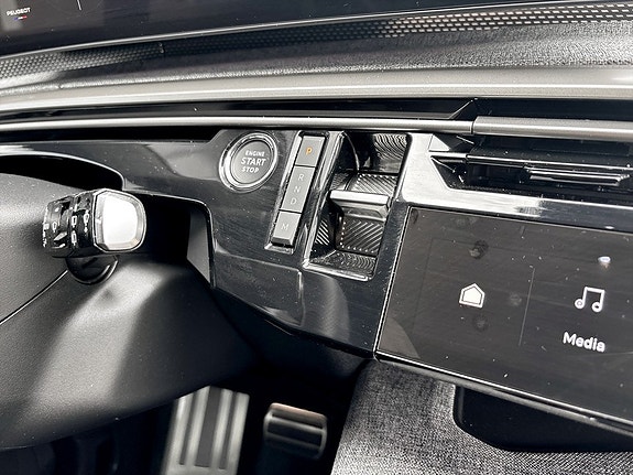Peugeot 5008 9 of 19