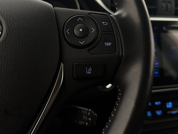 Toyota Auris 17 of 29