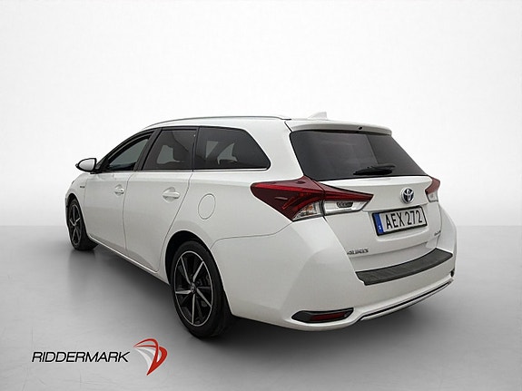 Toyota Auris 6 of 29