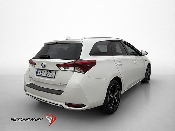 Toyota Auris 8 of 29