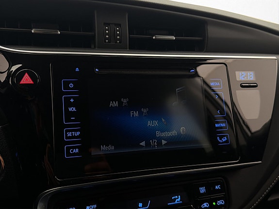 Toyota Auris 19 of 29