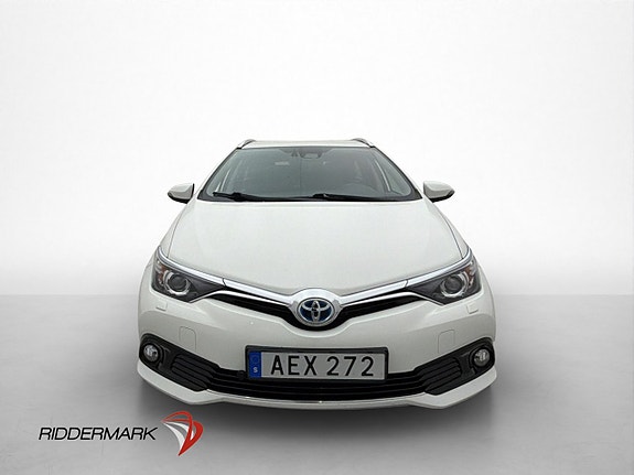 Toyota Auris 2 of 29