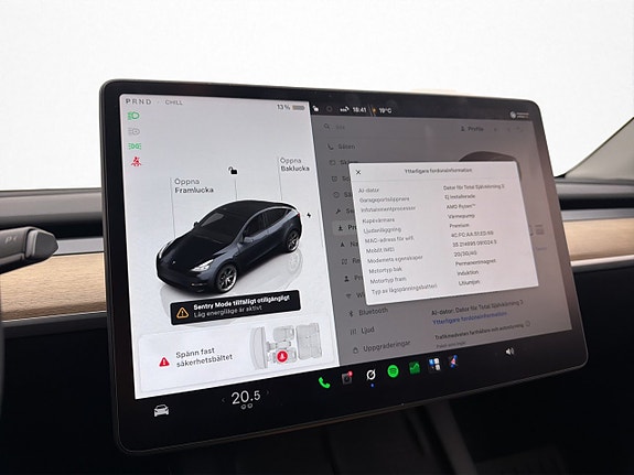 Tesla Model Y 22 of 30