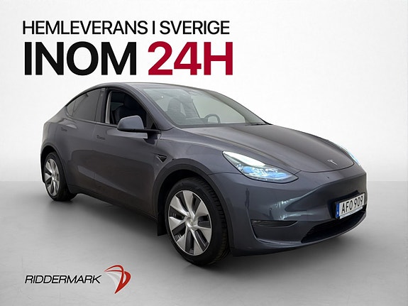 Tesla Model Y 4 of 30