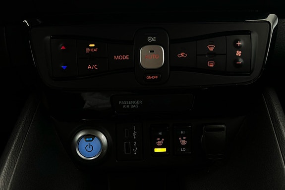 Nissan Leaf 15 of 23
