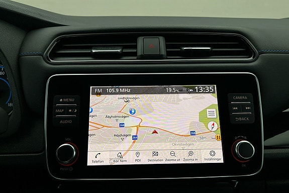 Nissan Leaf 8 of 23