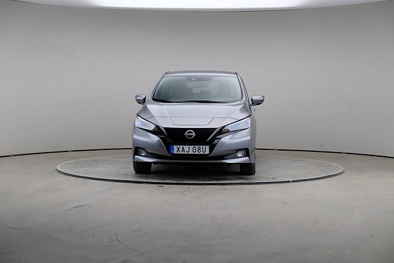 Nissan Leaf 3 of 23