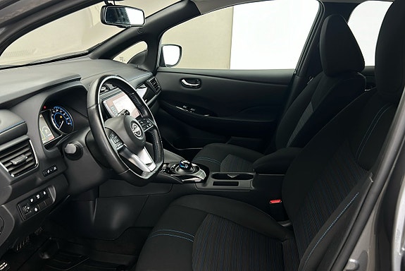 Nissan Leaf 10 of 23