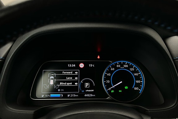 Nissan Leaf 7 of 23