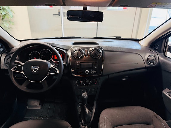Dacia Sandero 13 of 19