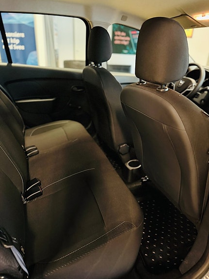 Dacia Sandero 16 of 19