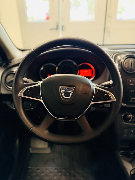Dacia Sandero 14 of 19