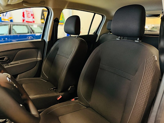 Dacia Sandero 11 of 19