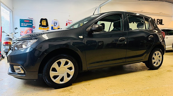 Dacia Sandero 2 of 19