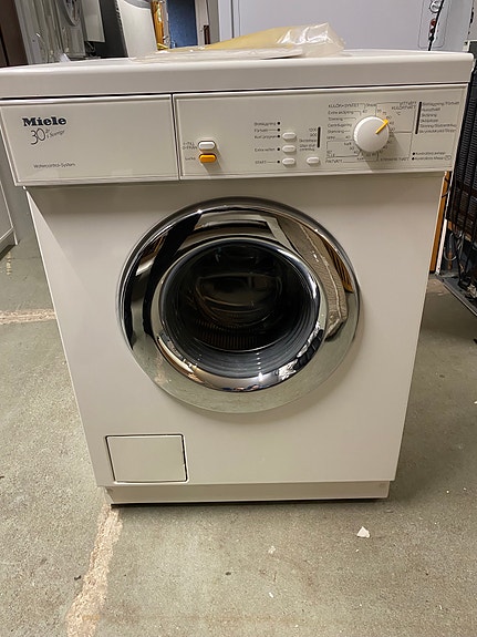 Miele frontmatad tvättmaskin vit