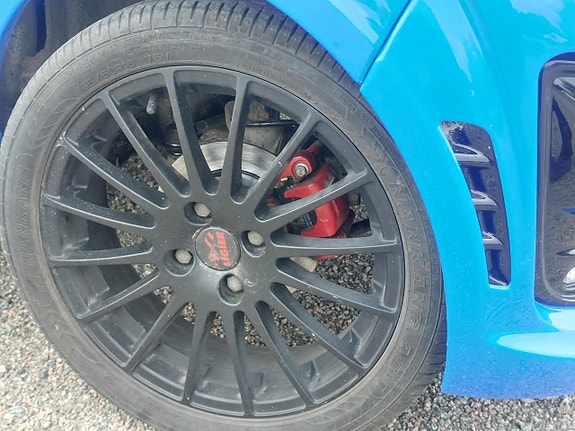 Ligier JS50 Progress 7 of 12