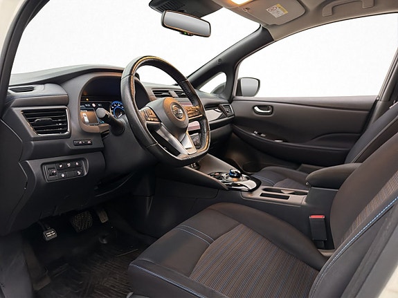 Nissan Leaf 10 of 26