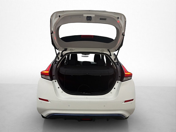Nissan Leaf 9 of 26