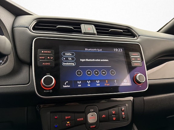 Nissan Leaf 16 of 26