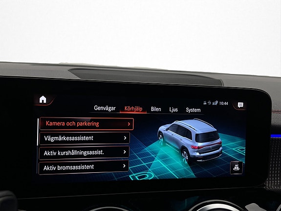 Mercedes-Benz EQB350 24 of 30
